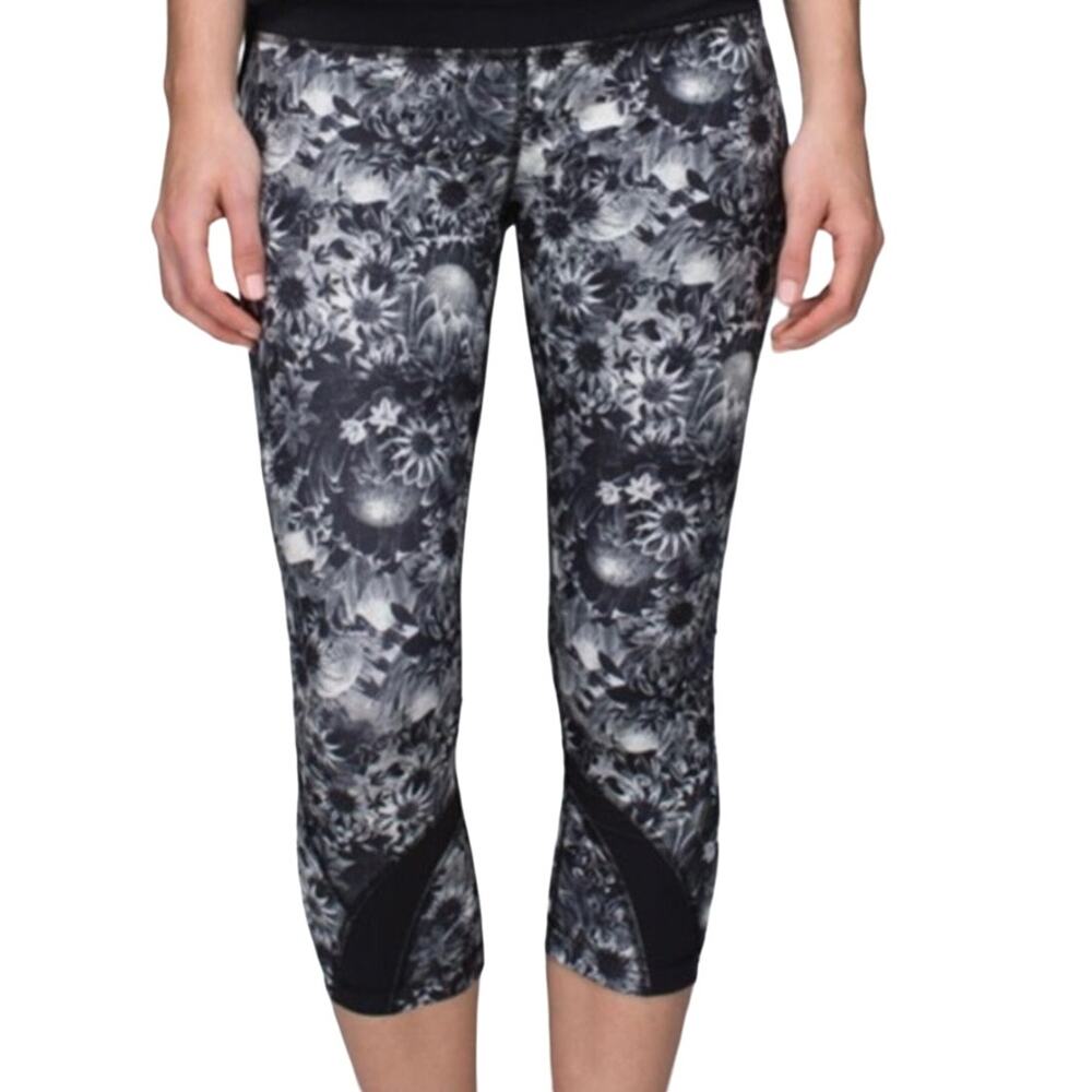 Lululemon Run: Inspire Crop II Luxtreme Flowabunga